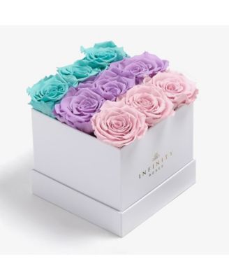Infinity Roses